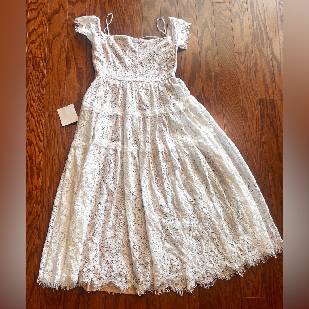 Lulus XS beautiful cream colored lace dress NWT - Picture 5 of 13